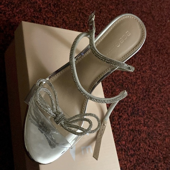 Silver BCBG brand new wrap around heels 7.5 size - Picture 1 of 3